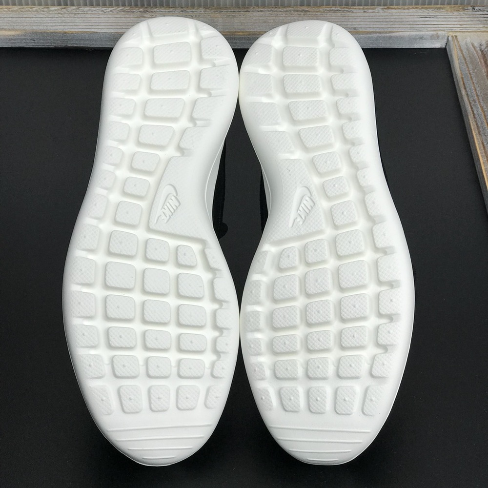 NWT Nike Roshe Two SI Black WMNS - Picture 5 of 8